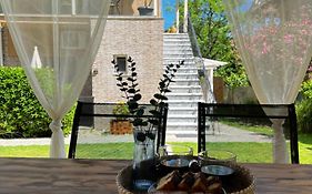 Armonia Apartments & Studios